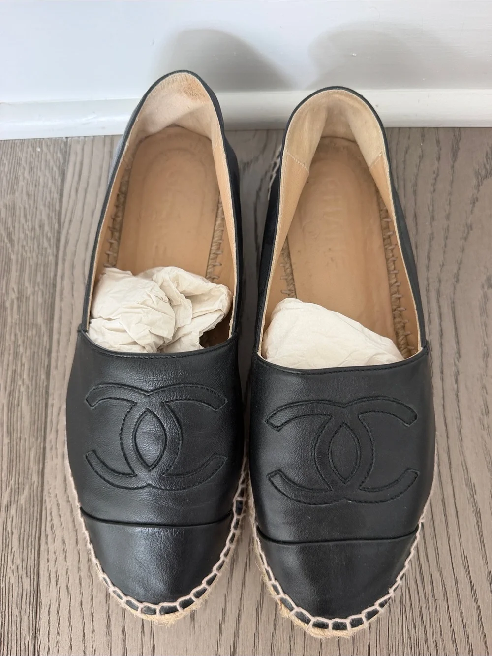 CHANEL classic black